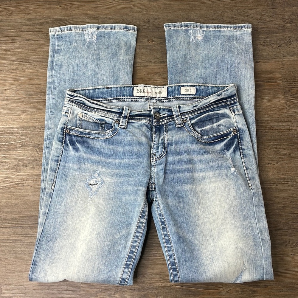 BKE Women’s Stella Bootcut Distressed Jeans, size 29 Long